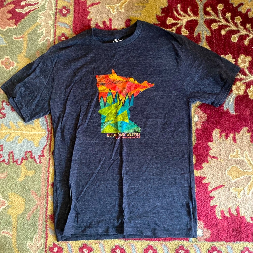 MN Boundary Waters T-shirt. (Small).